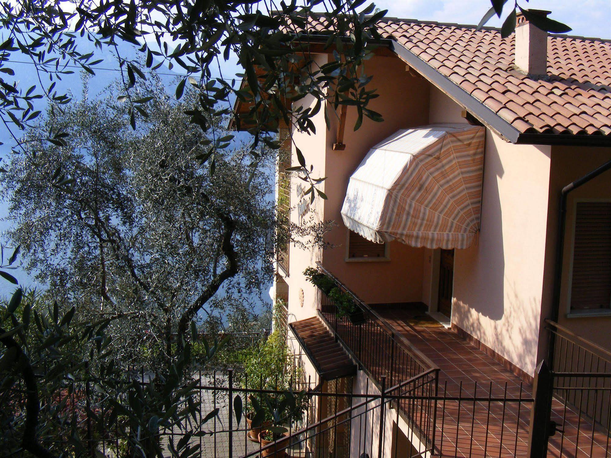 Apartamento Casa Palmira Brenzone sul Garda Exterior foto